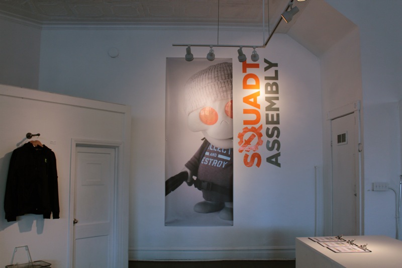Squadt Assembly Fixtures/Banners Banners1